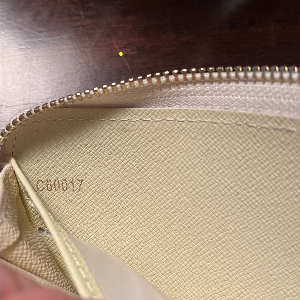 Louis Vuitton Damier Azur Canvas Zippy Leather Wallet Women’s - Picture 10 of 10